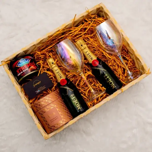 Luxury Chocolate and Champagne Gift Set