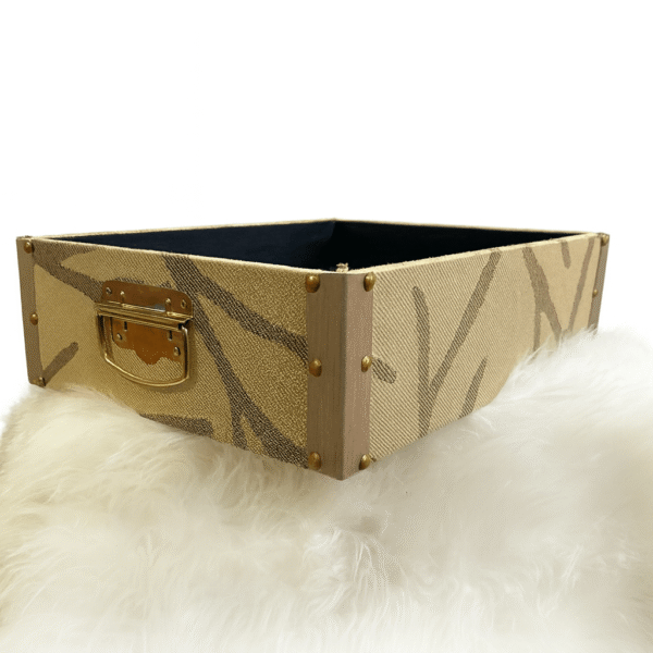 Z Hamper Nature-Inspired Gift Tray